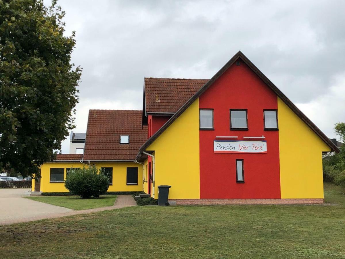 Pension ,,Vier Tore" Neubrandenburg Exterior foto